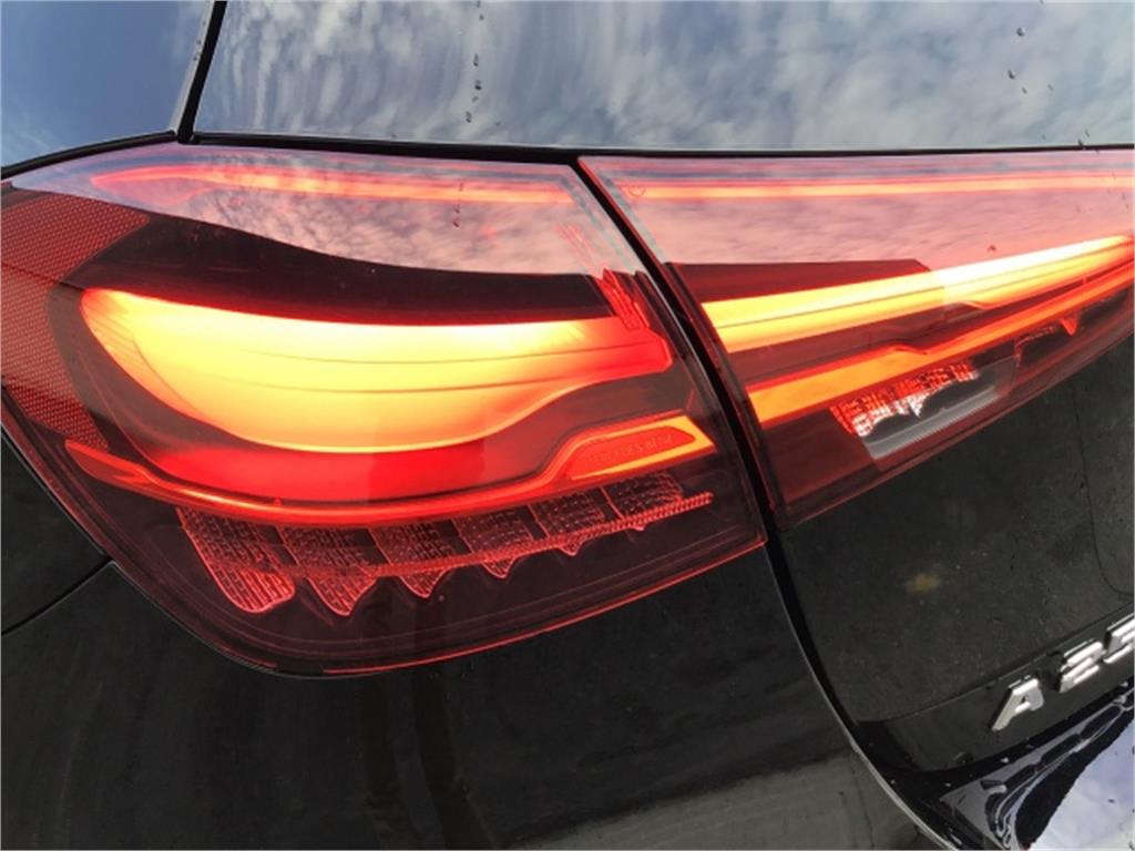 MERCEDES-BENZ Clase A 250 e en Adarsa Ponferrada - Foto 15