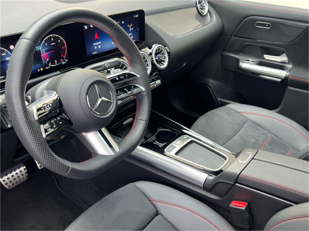 MERCEDES-BENZ Clase GLA 200 D en Adarsa Sur - Foto 6