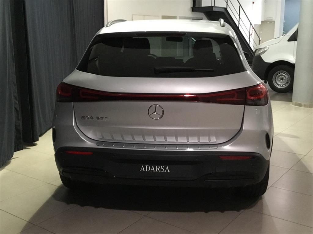 MERCEDES-BENZ EQA 250+ en Adarsa Norte - Foto 15