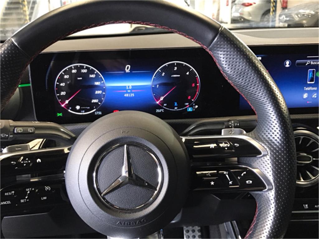 MERCEDES-BENZ Clase CLA 200 d SB AMG Line (EURO 6d) en Adarsa Norte - Foto 9