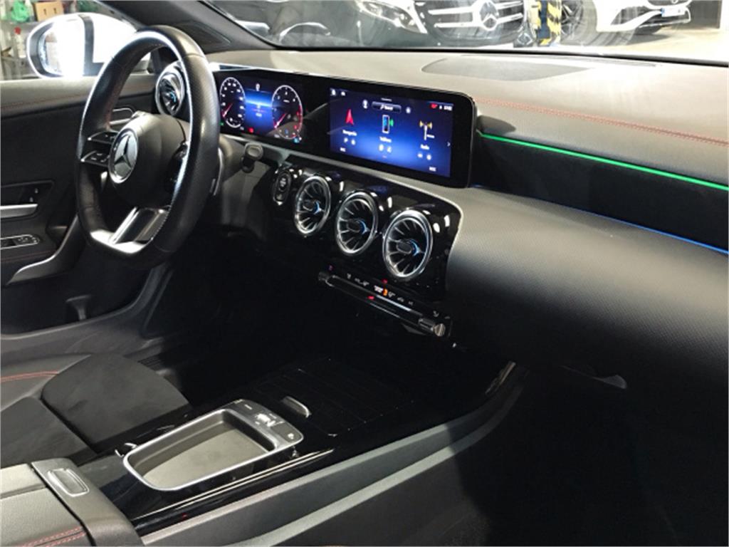 MERCEDES-BENZ Clase CLA 200 d SB AMG Line (EURO 6d) en Adarsa Norte - Foto 10