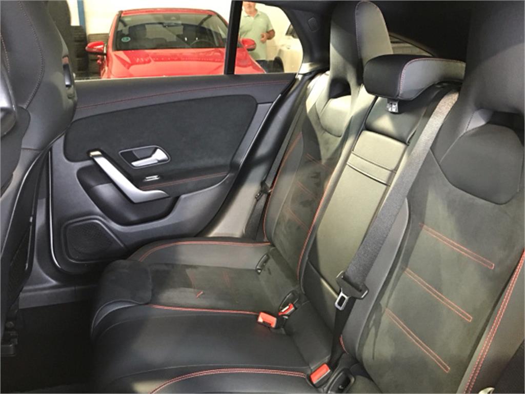 MERCEDES-BENZ Clase CLA 200 d SB AMG Line (EURO 6d) en Adarsa Norte - Foto 11