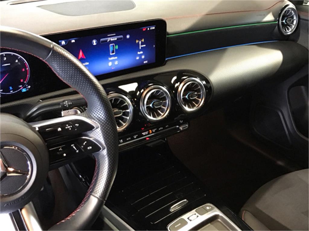 MERCEDES-BENZ Clase CLA 200 d SB AMG Line (EURO 6d) en Adarsa Norte - Foto 22