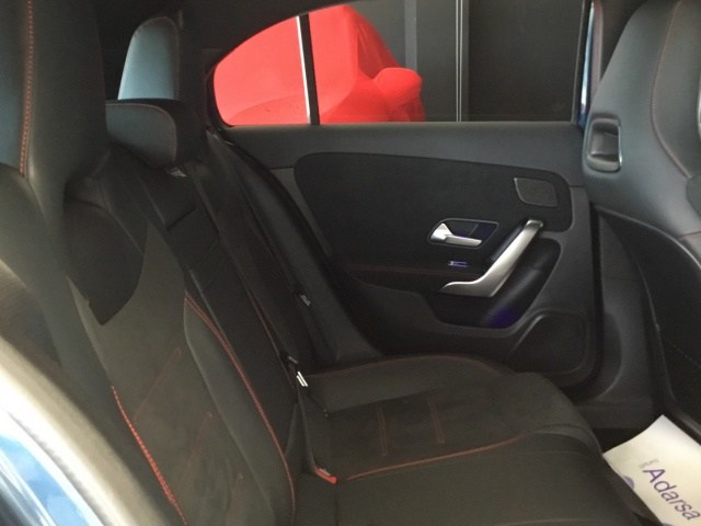 MERCEDES-BENZ Clase A 200 d AMG Line (EURO 6d) en Adarsa Gijón - Foto 11