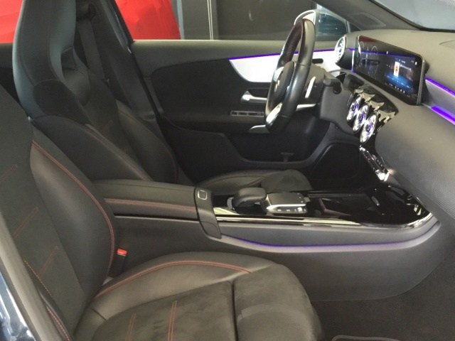 MERCEDES-BENZ Clase A 200 d AMG Line (EURO 6d) en Adarsa Gijón - Foto 7
