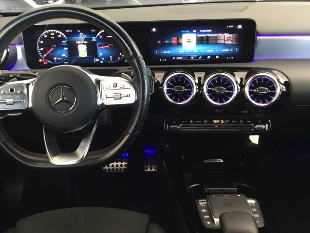 MERCEDES-BENZ Clase A 200 d AMG Line (EURO 6d) en Adarsa Gijón - Foto 8