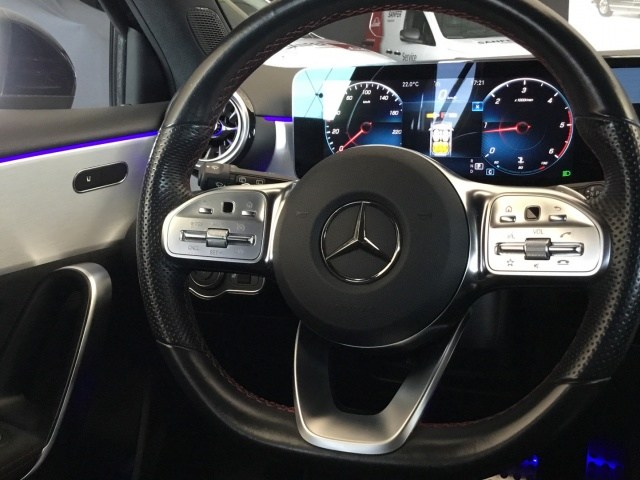 MERCEDES-BENZ Clase A 200 d AMG Line (EURO 6d) en Adarsa Gijón - Foto 9