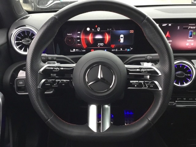 MERCEDES-BENZ Clase A 180 d en Adarsa Gijón - Foto 9