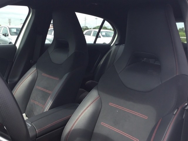 MERCEDES-BENZ Clase A 180 d AMG Line (EURO 6d) en Adarsa Gijón - Foto 10