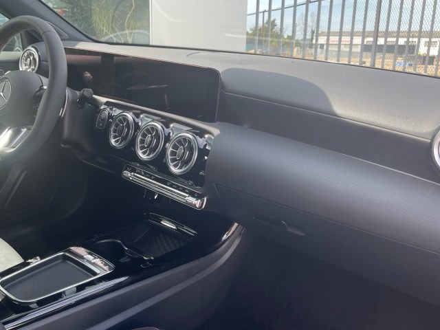 MERCEDES-BENZ Clase A 180 Compacto en Adarsa Gijón - Foto 10