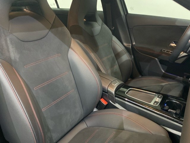MERCEDES-BENZ Clase A 180 AMG Line (EURO 6e) en Adarsa Gijón - Foto 13