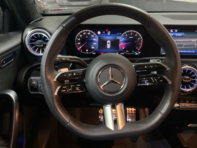 MERCEDES-BENZ Clase A 180 AMG Line (EURO 6e) en Adarsa Gijón - Foto 9