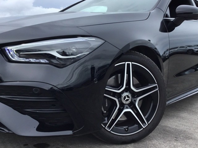 MERCEDES-BENZ Clase CLA 200 d AMG Line en Adarsa Gijón - Foto 12