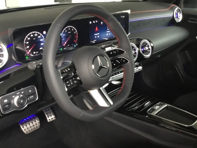 MERCEDES-BENZ Clase CLA 200 Shooting Brake en Adarsa Gijón - Foto 6