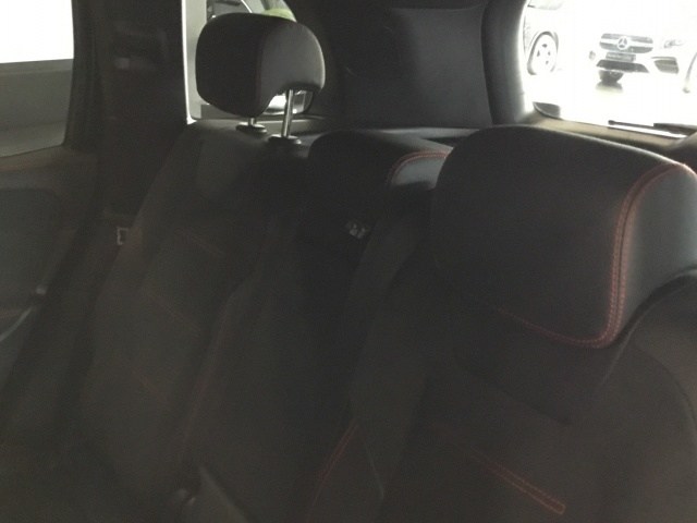 MERCEDES-BENZ Clase GLB 200 d 4Matic AMG Line (EURO 6d) en Adarsa Gijón - Foto 11