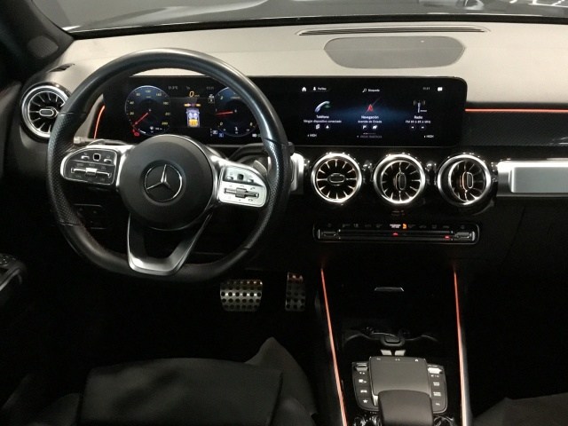 MERCEDES-BENZ Clase GLB 200 d 4Matic AMG Line (EURO 6d) en Adarsa Gijón - Foto 8