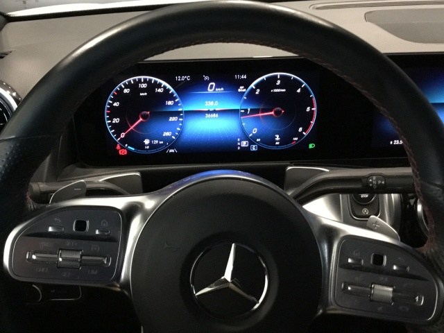 MERCEDES-BENZ Clase GLB 200 d 4Matic AMG Line (EURO 6d) en Adarsa Gijón - Foto 9