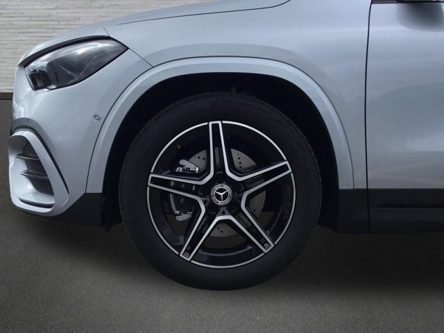 MERCEDES-BENZ Clase GLA 200 d en Adarsa Gijón - Foto 5