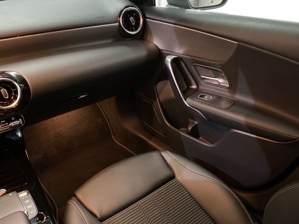 MERCEDES-BENZ Clase A 180 d Progressive en Adarsa Oviedo - Foto 14