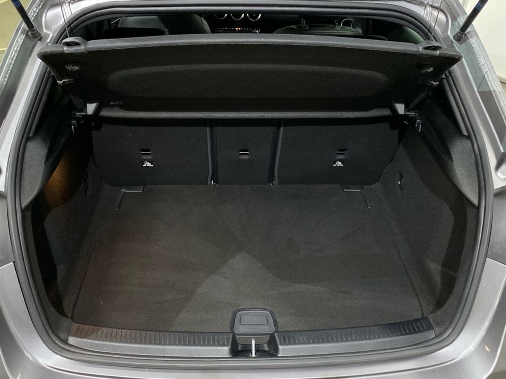 MERCEDES-BENZ Clase A 180 d Progressive en Adarsa Oviedo - Foto 16
