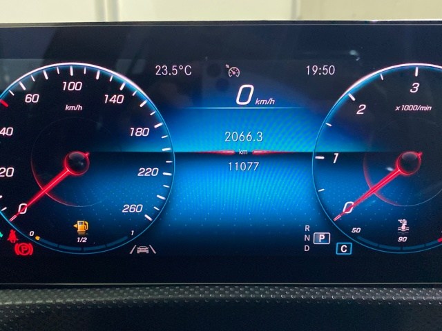 MERCEDES-BENZ Clase A 180 d Compacto en Adarsa Oviedo - Foto 16