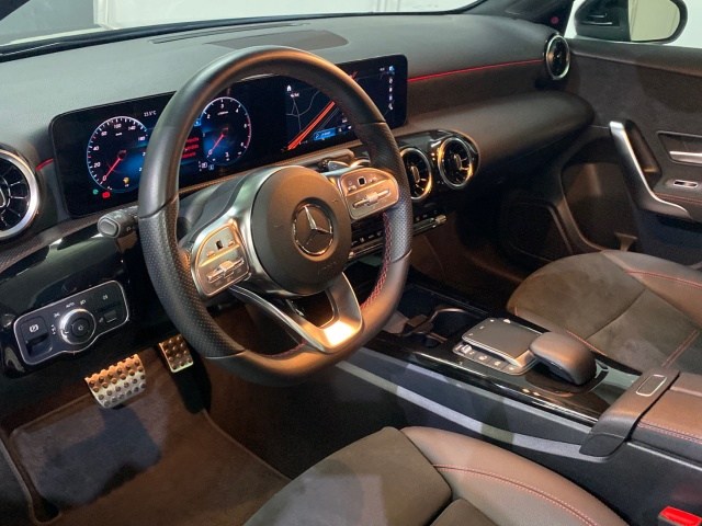MERCEDES-BENZ Clase A 180 d Compacto en Adarsa Oviedo - Foto 6