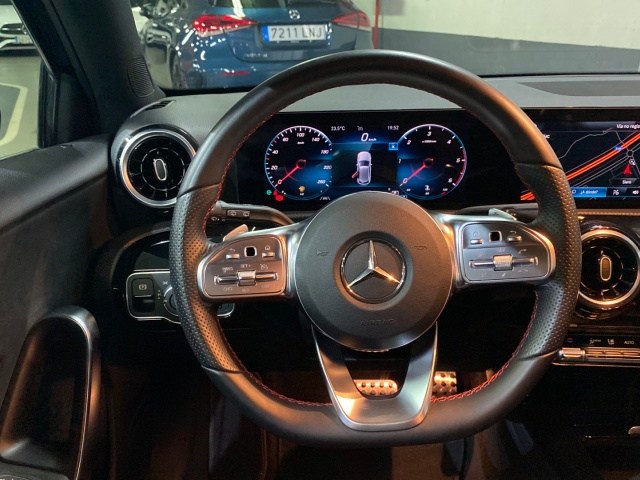 MERCEDES-BENZ Clase A 180 d Compacto en Adarsa Oviedo - Foto 9