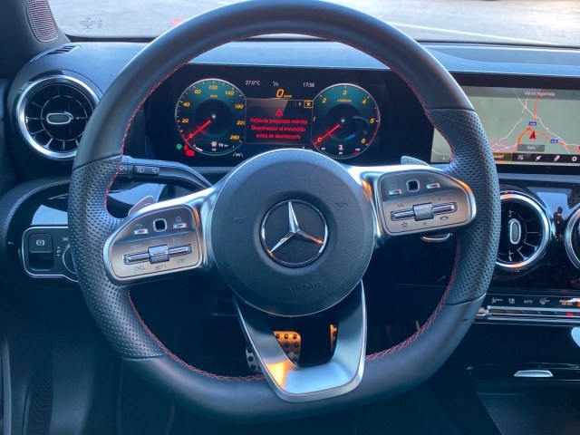 MERCEDES-BENZ Clase A 180 d AMG Line (EURO 6d) en Adarsa Oviedo - Foto 9
