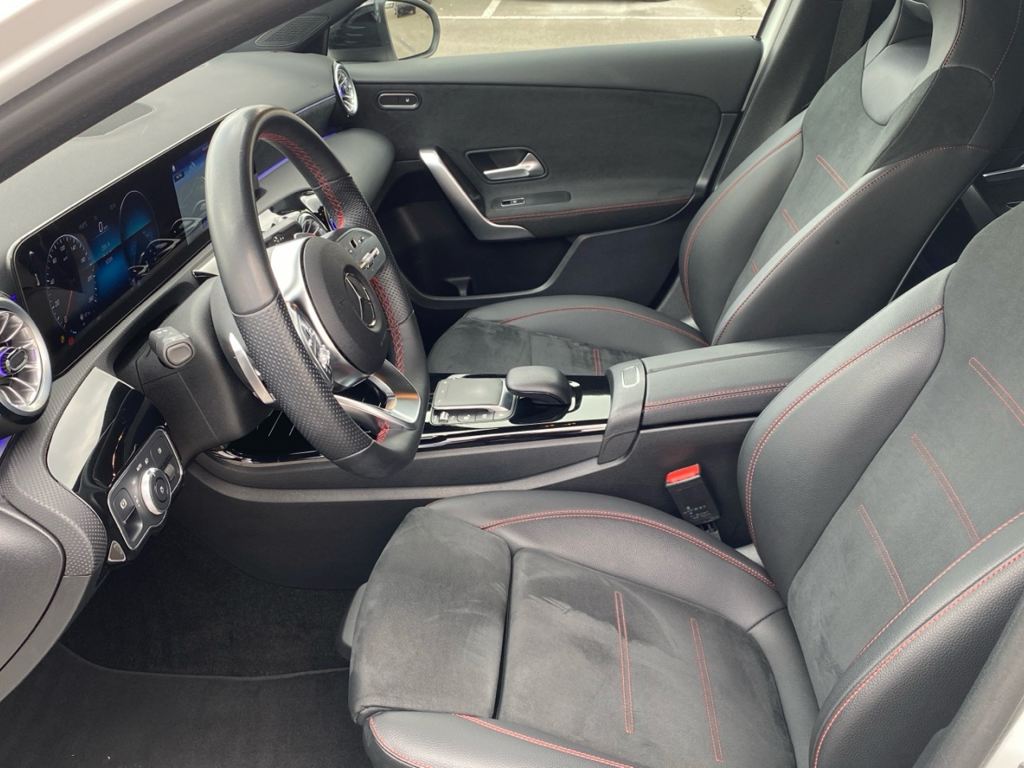 MERCEDES-BENZ Clase A 180 d AMG Line (EURO 6d) en Adarsa Oviedo - Foto 7