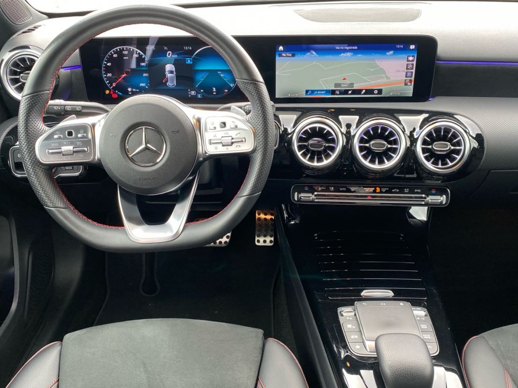 MERCEDES-BENZ Clase A 180 d AMG Line (EURO 6d) en Adarsa Oviedo - Foto 8