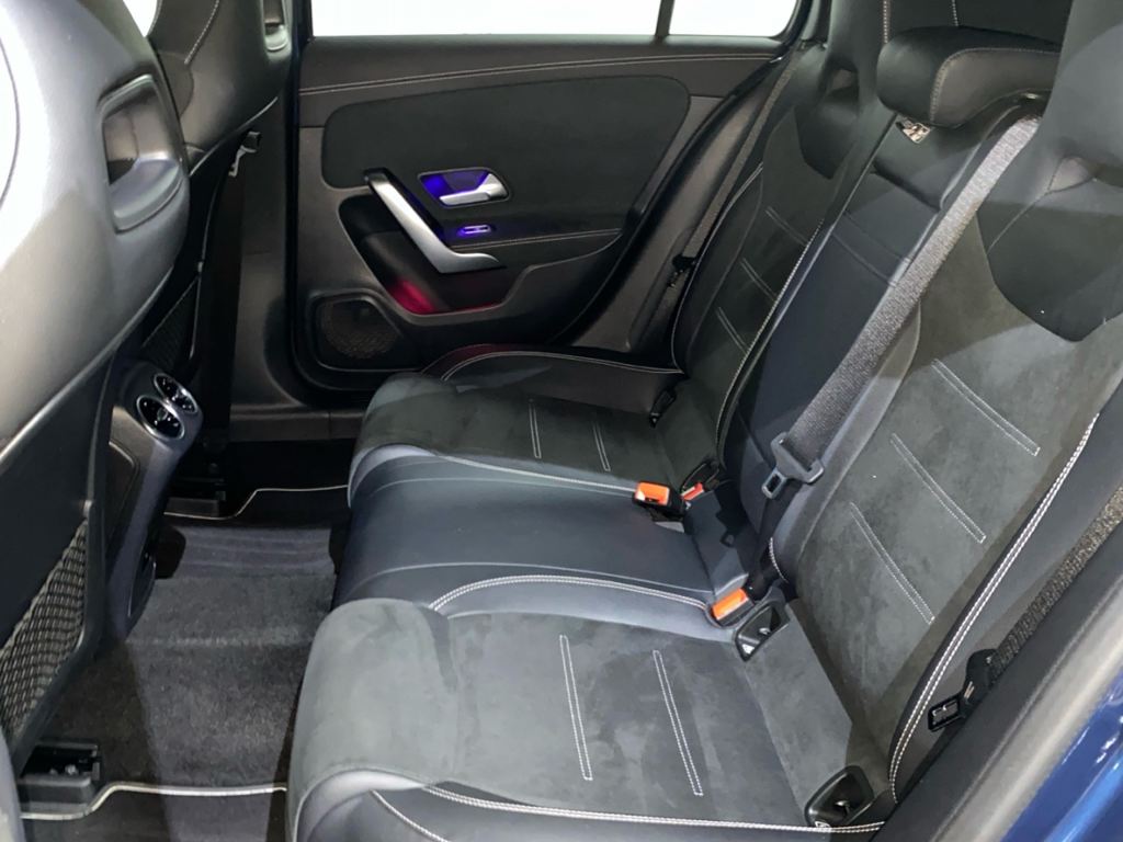 MERCEDES-BENZ Clase A 180 d AMG Line (EURO 6d) en Adarsa Oviedo - Foto 12