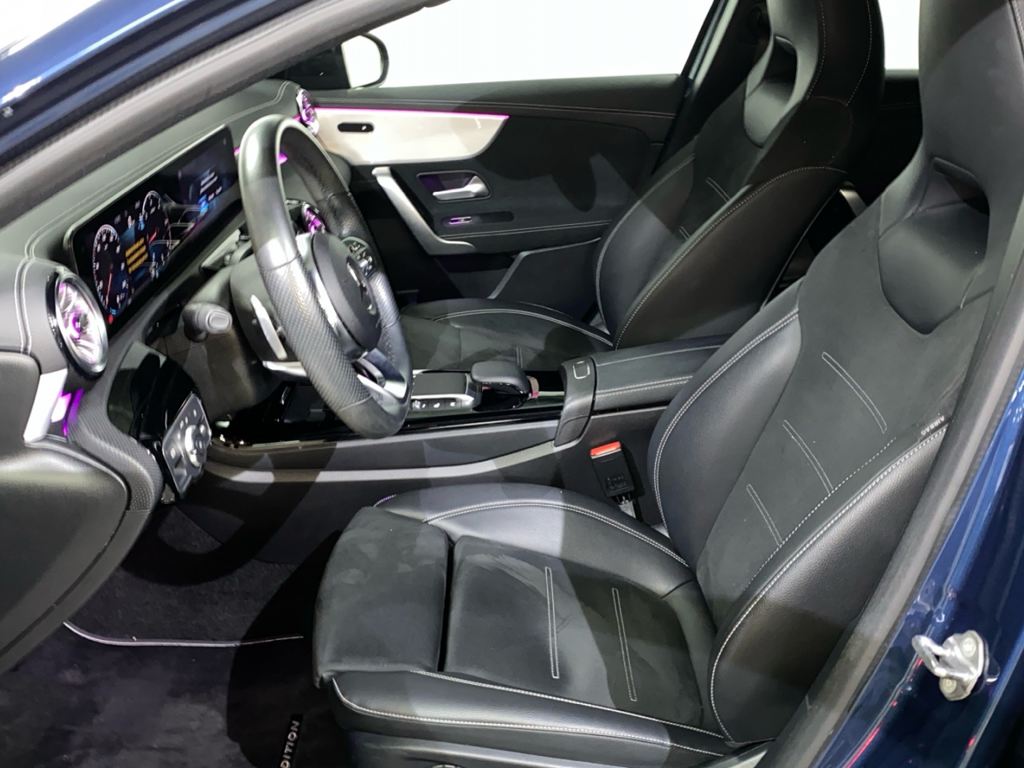 MERCEDES-BENZ Clase A 180 d AMG Line (EURO 6d) en Adarsa Oviedo - Foto 7