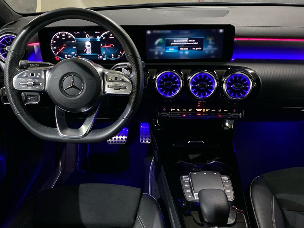 MERCEDES-BENZ Clase A 180 d AMG Line (EURO 6d) en Adarsa Oviedo - Foto 8