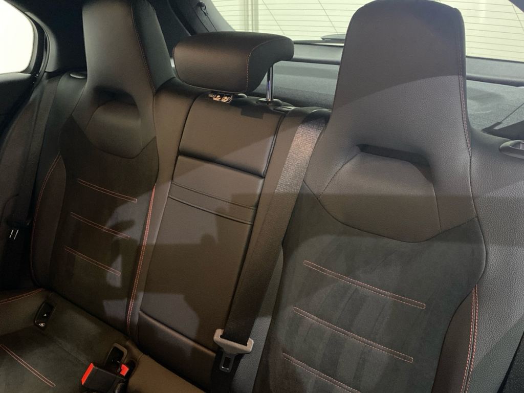 MERCEDES-BENZ Clase A 180 d Compacto en Adarsa Oviedo - Foto 11