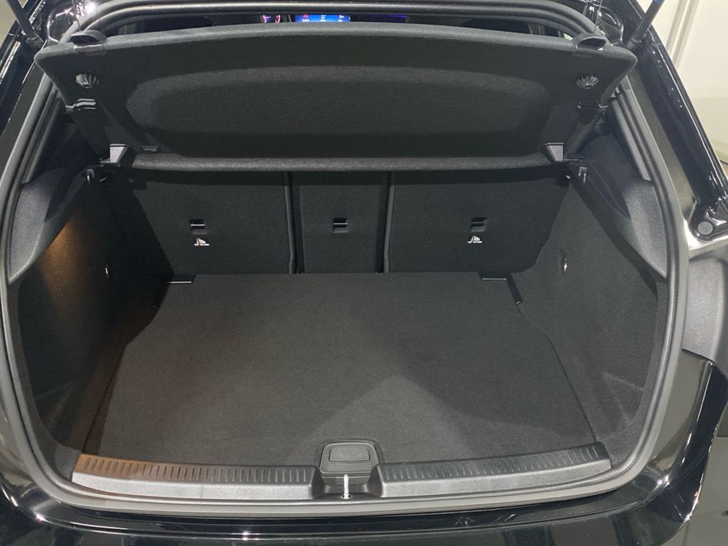 MERCEDES-BENZ Clase A 180 d Compacto en Adarsa Oviedo - Foto 14