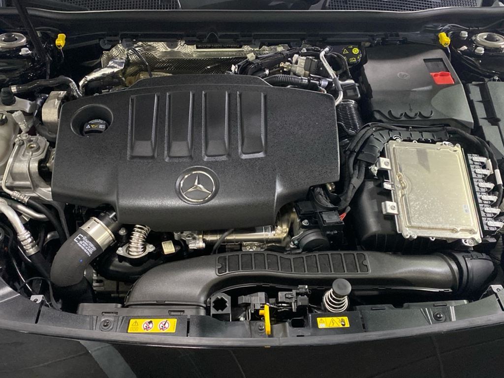 MERCEDES-BENZ Clase A 180 d Compacto en Adarsa Oviedo - Foto 15