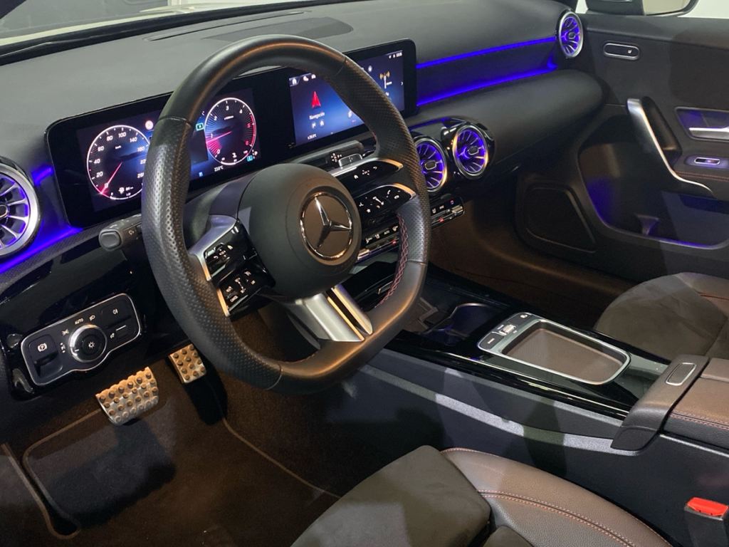 MERCEDES-BENZ Clase A 180 d Compacto en Adarsa Oviedo - Foto 6