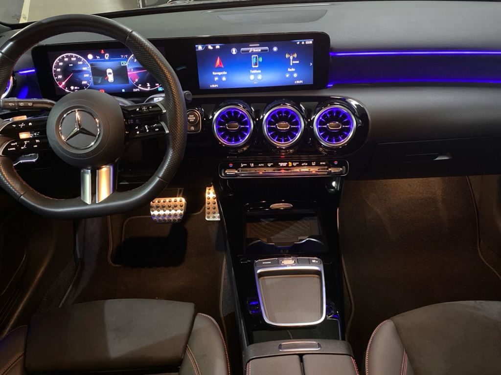 MERCEDES-BENZ Clase A 180 d Compacto en Adarsa Oviedo - Foto 8