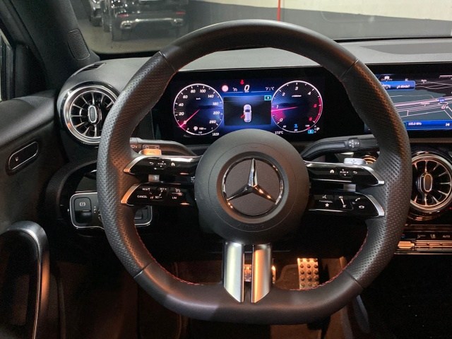 MERCEDES-BENZ Clase A 180 d Compacto en Adarsa Oviedo - Foto 9