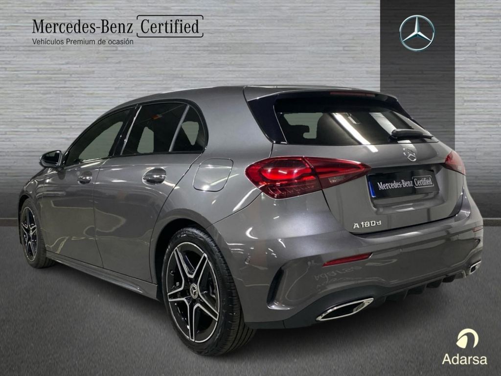 MERCEDES-BENZ Clase A 180 d AMG Line en Adarsa Oviedo - Foto 4