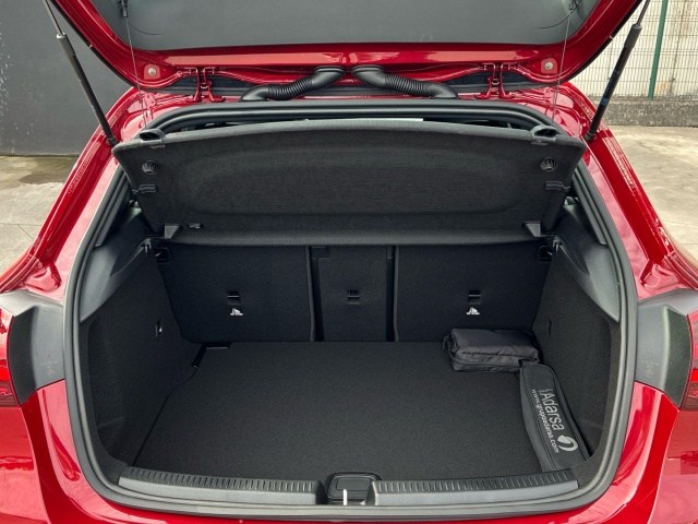 MERCEDES-BENZ Clase A 200 d Compacto en Adarsa Oviedo - Foto 11