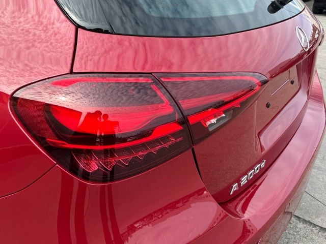 MERCEDES-BENZ Clase A 200 d Compacto en Adarsa Oviedo - Foto 17