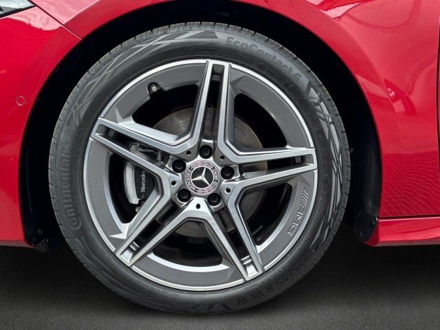 MERCEDES-BENZ Clase A 200 d Compacto en Adarsa Oviedo - Foto 5