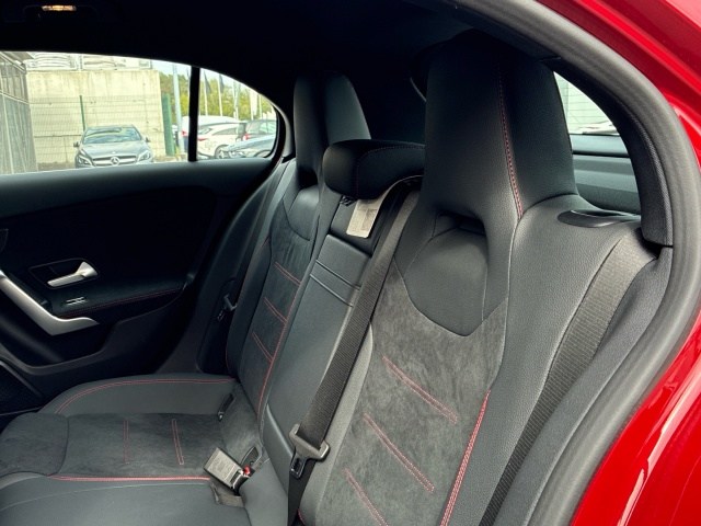 MERCEDES-BENZ Clase A 200 d Compacto en Adarsa Oviedo - Foto 9