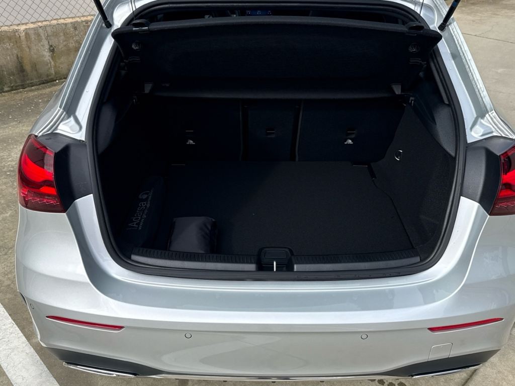 MERCEDES-BENZ Clase A 200 d Compacto en Adarsa Oviedo - Foto 13