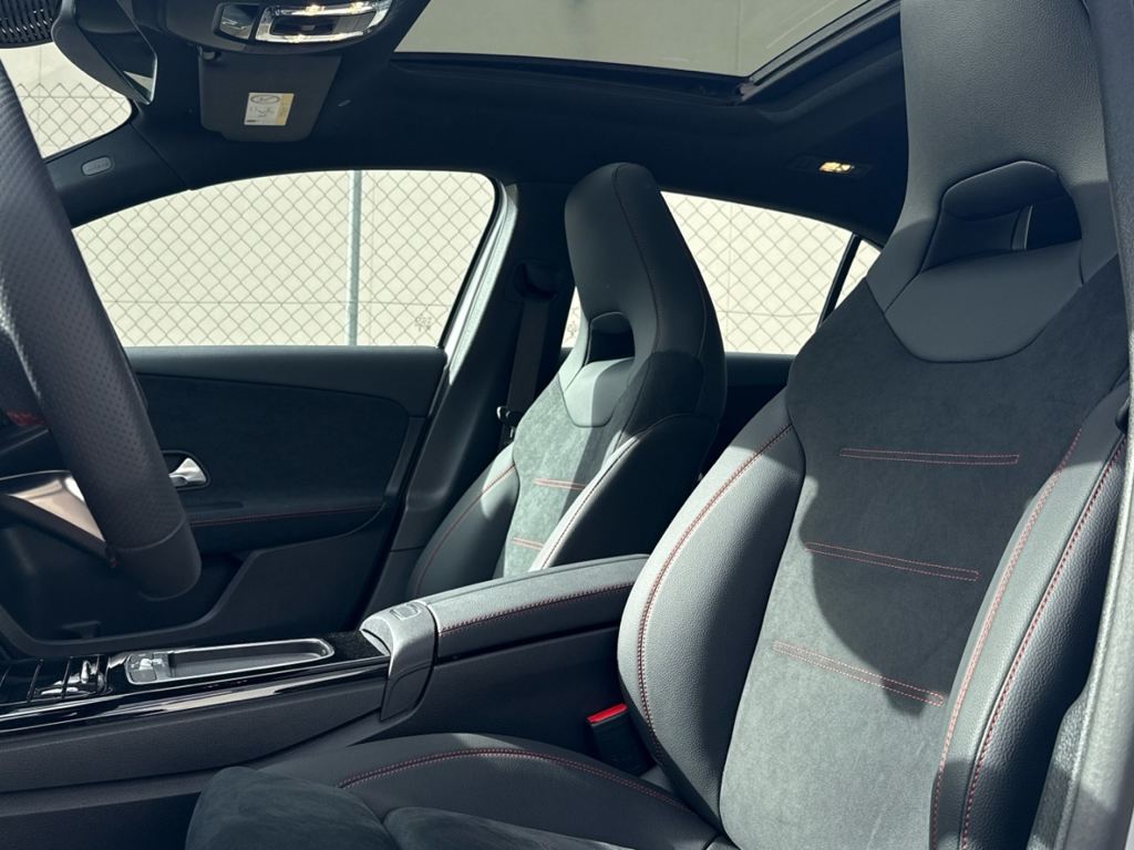 MERCEDES-BENZ Clase A 200 d Compacto en Adarsa Oviedo - Foto 7