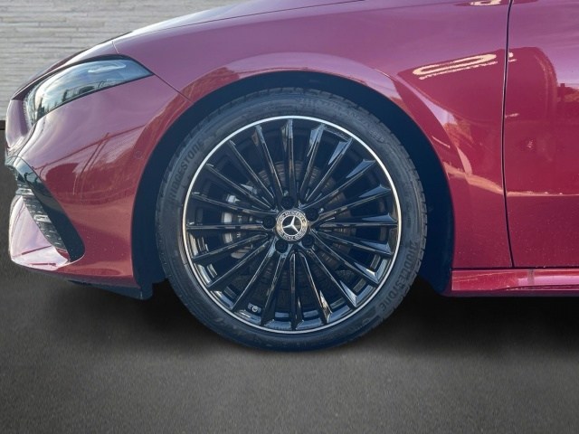 MERCEDES-BENZ Clase A 200 d Compacto en Adarsa Oviedo - Foto 5