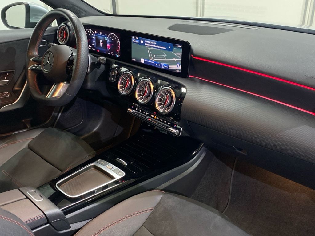 MERCEDES-BENZ Clase A 180 Compacto en Adarsa Oviedo - Foto 10