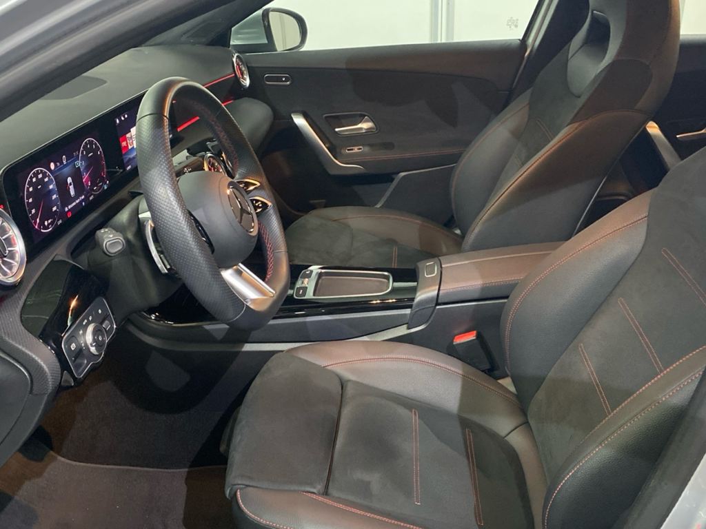 MERCEDES-BENZ Clase A 180 Compacto en Adarsa Oviedo - Foto 7