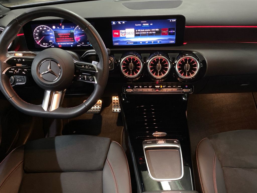 MERCEDES-BENZ Clase A 180 Compacto en Adarsa Oviedo - Foto 8